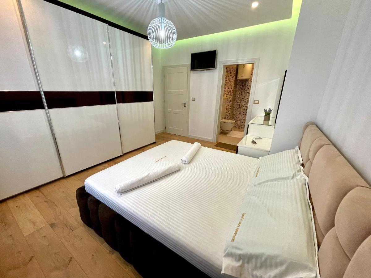 Queen'S Luxury Apartments Lake Tirana Eksteriør billede