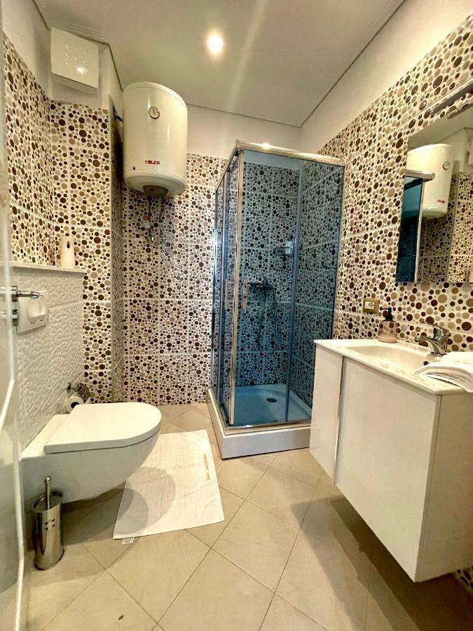 Queen'S Luxury Apartments Lake Tirana Eksteriør billede