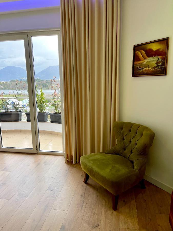 Queen'S Luxury Apartments Lake Tirana Eksteriør billede